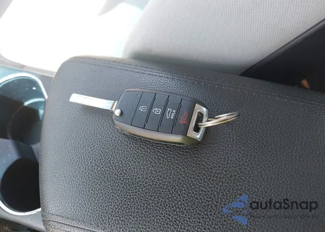 2015 Kia Optima Lx из США, поврежденный, VIN 5XXGM4A74FG484655